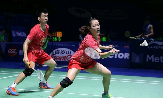 更是对整个 更是对整个