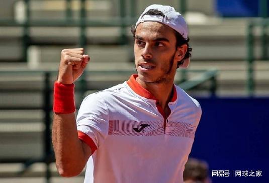 球速快且落 球速快且落